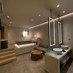 Pyrgos Village Mykonos Aparthotel