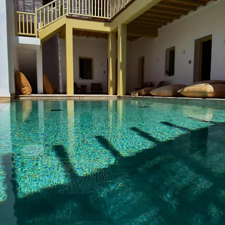 Pyrgos Village Mykonos アパートホテル