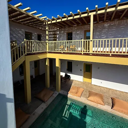 Pyrgos Village Mykonos アパートホテル 4*